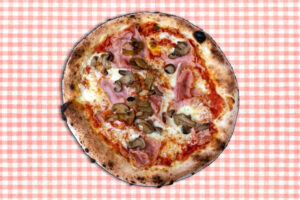 pizza prosciutto funghi i due mondi busca